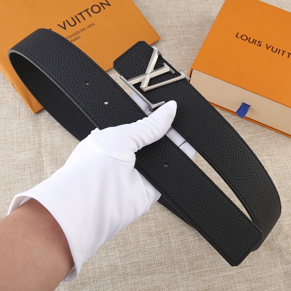 激安ルイヴィトンベルト着用イメージ